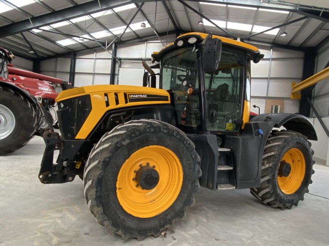 JCB Fastrac 4220