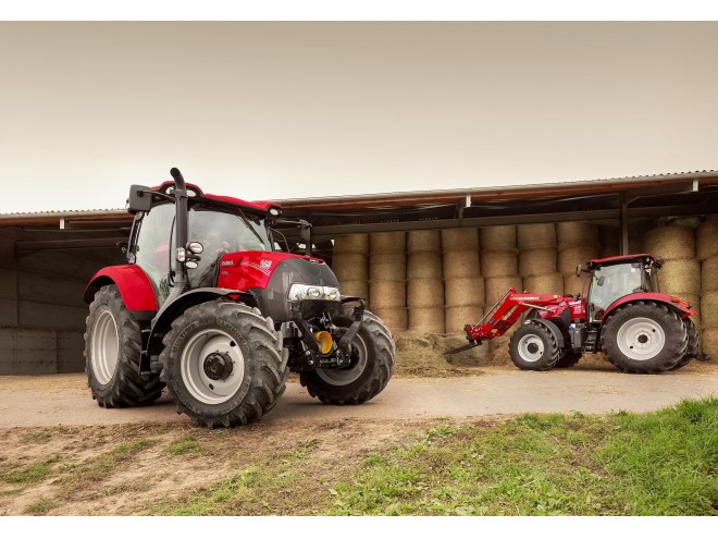 caseih_maxxum_cvx_feeding_102015_fr_mg_8988_2491_1718.jpg