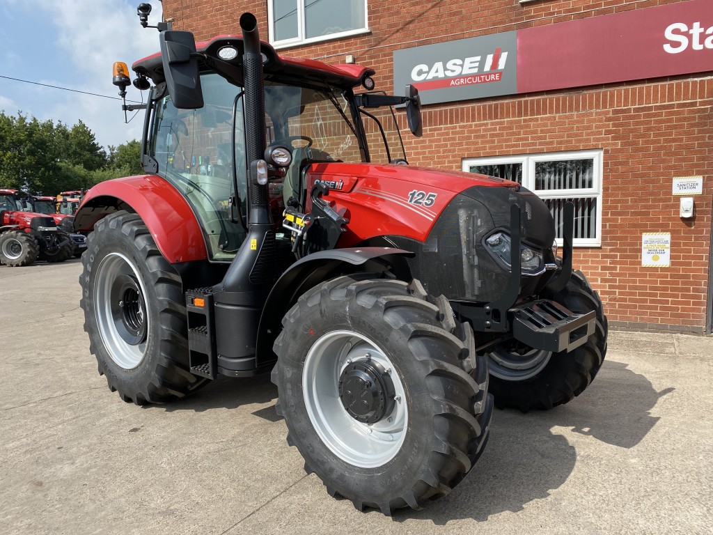 Case IH Maxxum 125 Complete with loader