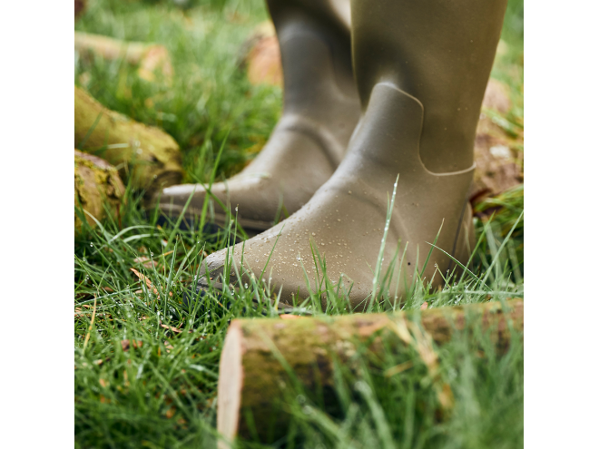 Grubs Highline wellington boot - sage green. Wellington boots. Stockist of grub wellington boots. Grubs dealer. Grubs footwear. Wellington boots. Wellies. Farming footwear. country boots. online shop. click & collect #waterproof #warmth #comfort #grip