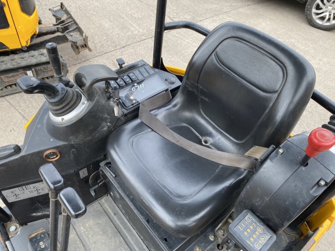 JCB 18-Z1 mini Digger with adjustable track width c/w 3 buckets back fill  blade and pipe work