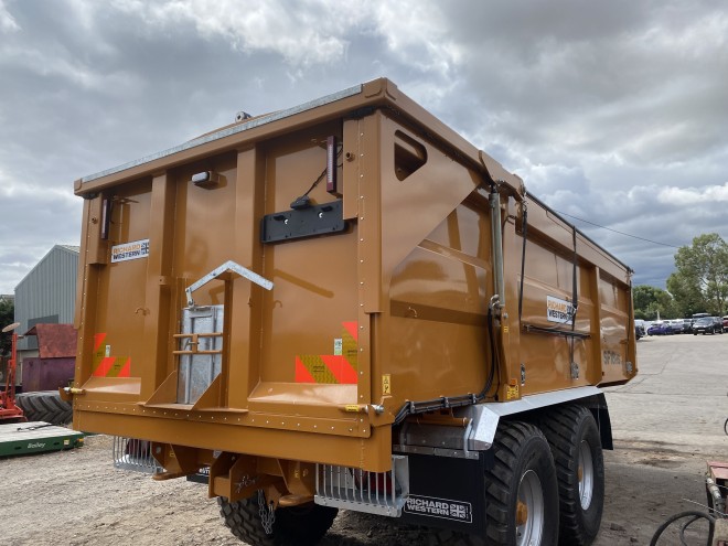 Richard Western Suffolk SF 18 HS Plus 18Ton Grain trailer C/W Rear draw bar, tow out points,Roll over Sheet