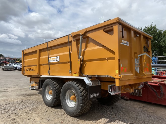 Richard Western Suffolk SF 18 HS Plus 18Ton Grain trailer C/W Rear draw bar, tow out points,Roll over Sheet