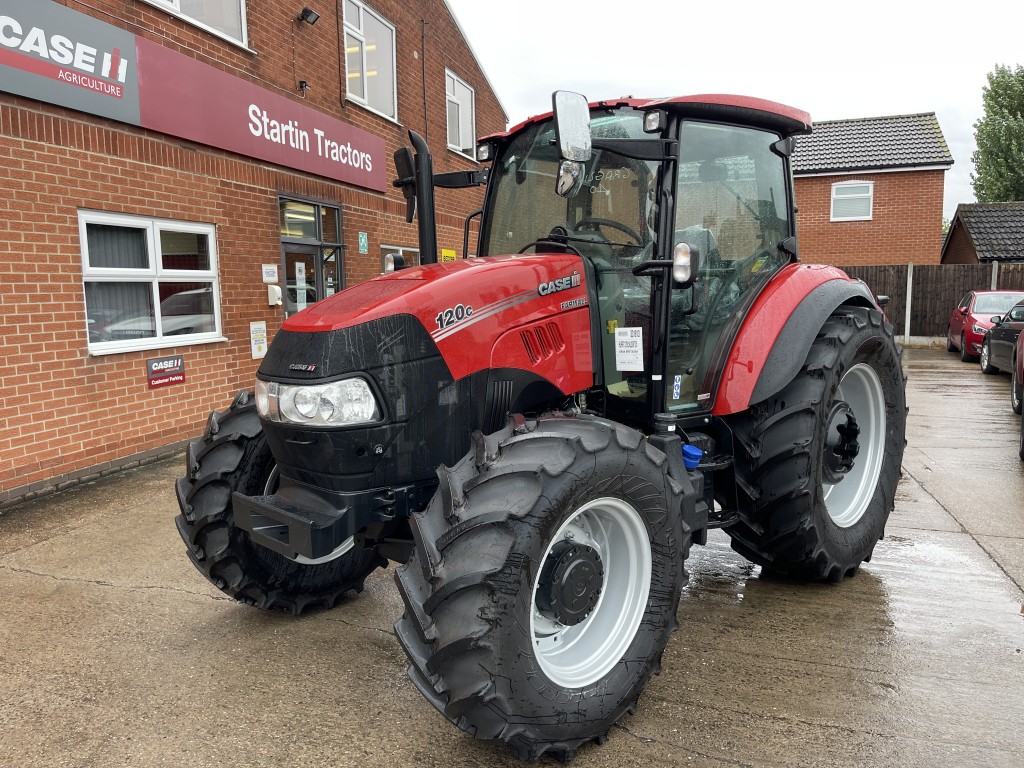 case-ih-farmall-120c-powershift-powershuttle-24-x-24-multicontroller