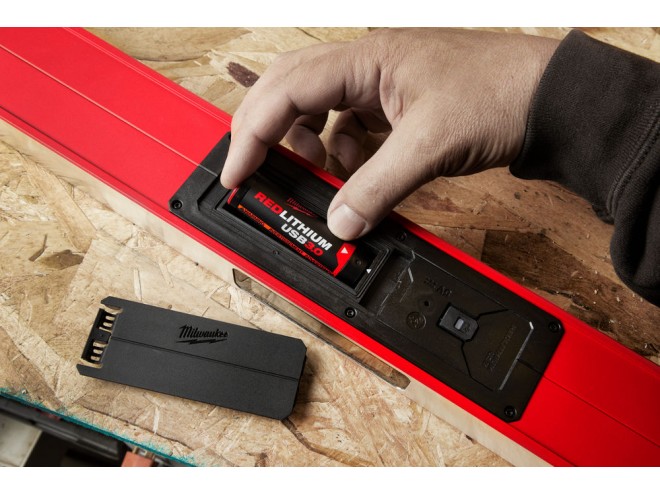 3.0 AH REDLITHIUM™ USB Battery. OEM. Part No 4933478311.Milwaukee dealer. Milwuakee product. Milwaukee hand tools, power tools, PPE. B4 USB battery. Single cell battery. Startin Tractors. Milwaukee stockist. Local dealer. Click & collect Milwaukee tools.