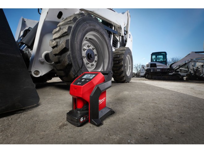 M12 Sub compact Inflator. OEM. Part No. 4933464124.  Milwaukee dealer. Milwaukee tools, power tools, hand tools, PPE. Cordless Milwaukee products. Milwaukee inflator. M12 tools. Startin tractors Milwaukee stockist. Click & collect.