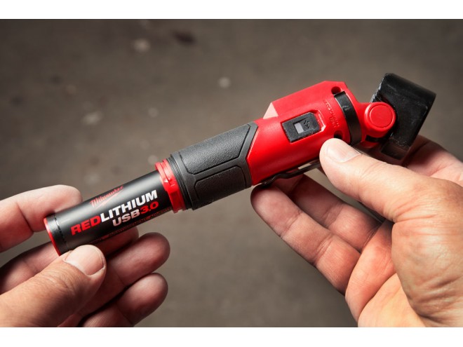 3.0 AH REDLITHIUM™ USB Battery. OEM. Part No 4933478311.Milwaukee dealer. Milwuakee product. Milwaukee hand tools, power tools, PPE. B4 USB battery. Single cell battery. Startin Tractors. Milwaukee stockist. Local dealer. Click & collect Milwaukee tools.