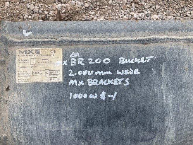 Mx Br 200 bucket, 2000 mm wide, MX Brackets