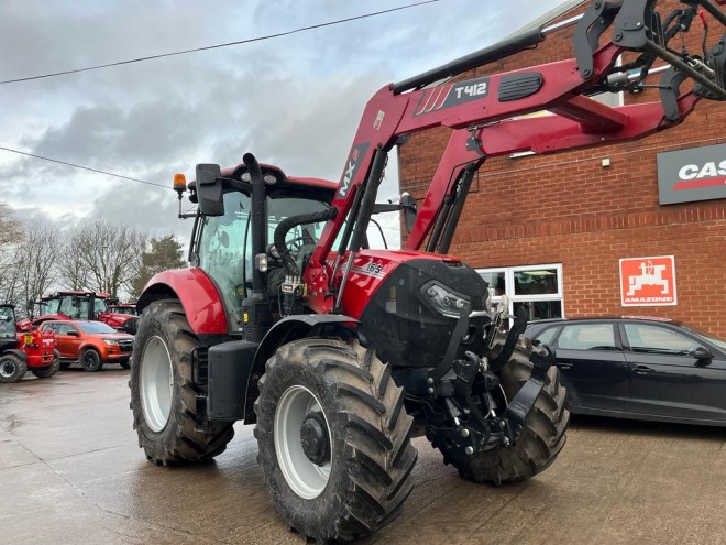 Case IH Puma  X 165 50 Kph Semi Powershift Front linkage and MX 412 Loader SFL FITTED