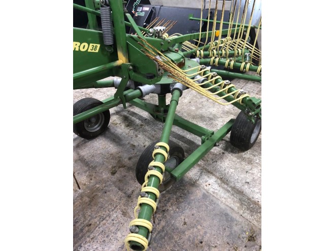 Krone Swadro 38 Single Rotor