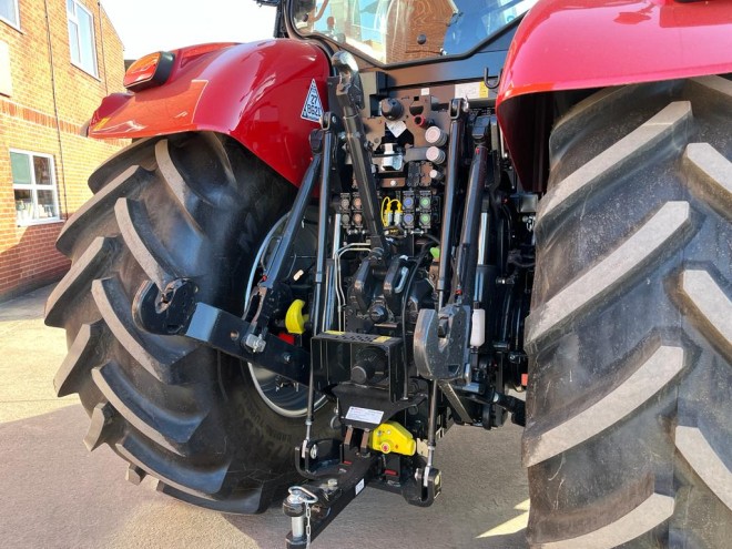 Case IH Puma 200 CVX Front Linkage Accuguide Ready