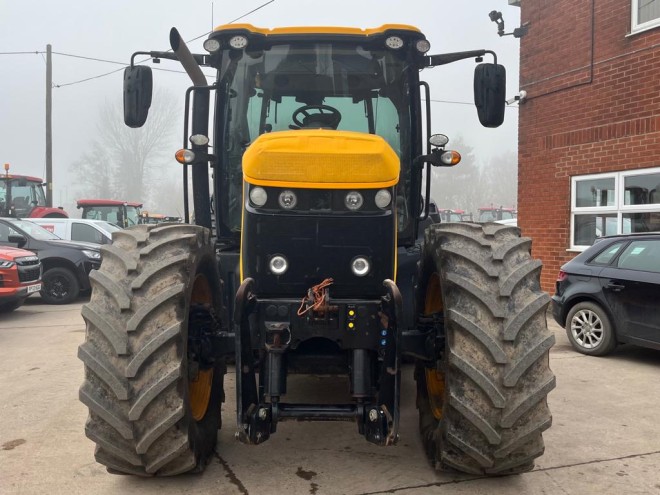 JCB Fastrac 4220