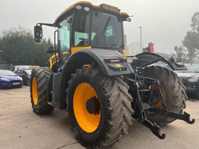 JCB Fastrac 4220