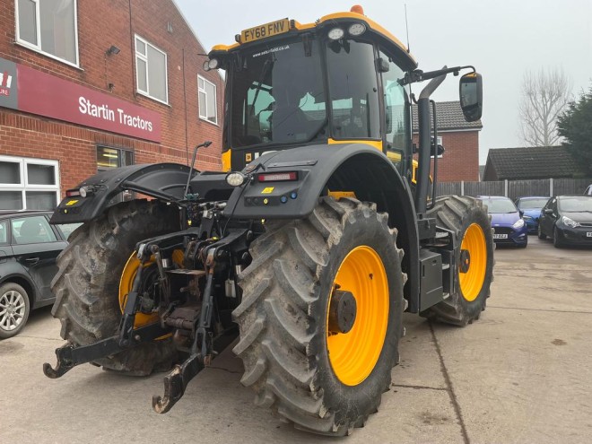 JCB Fastrac 4220