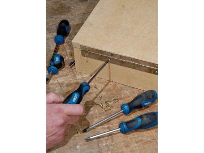 Draper Soft Grip Screwdriver Set (8 Piece). OEM. Part No 48933, 865/8. Draper parts. Screwdriver kit. Draper kit. Workshop tools. Online tools. Draper stockist. Startin Tractors.