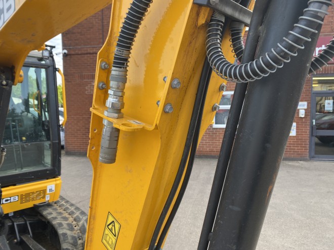 JCB 50 Z- 2 C/W Quick Hitch and 1 x 3' Bucket