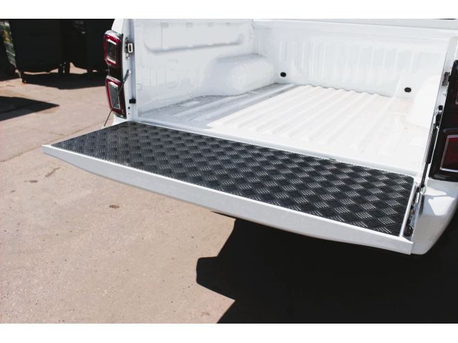 Chequered Tailgate Cover
