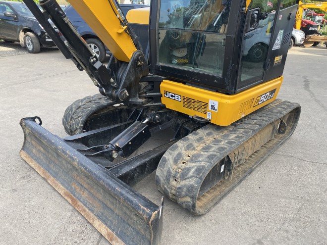 JCB 50 Z- 2 C/W Quick Hitch and 1 x 3' Bucket