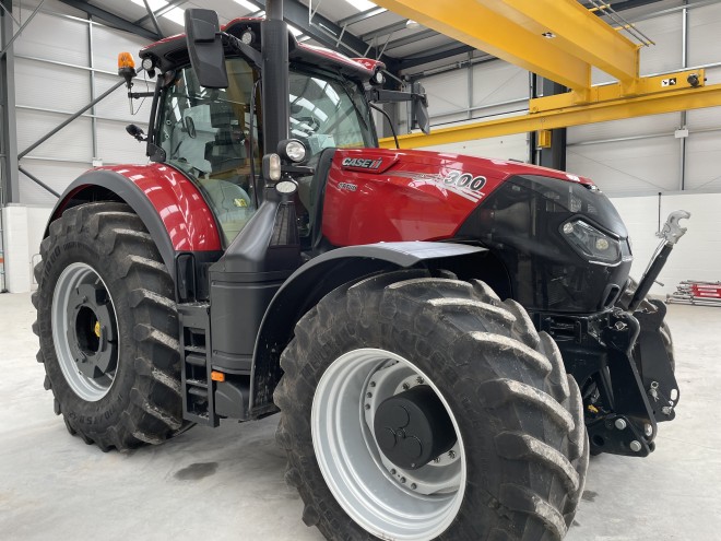 Case IH Optum 300 CVX 50 KPH C/W Front Linkage