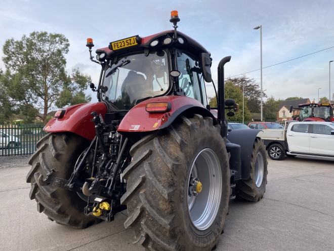 Case IH Puma 200 CVX Front Linkage Full Accuguide