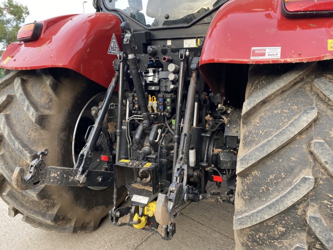 Case IH Puma 200 CVX Front Linkage Full Accuguide