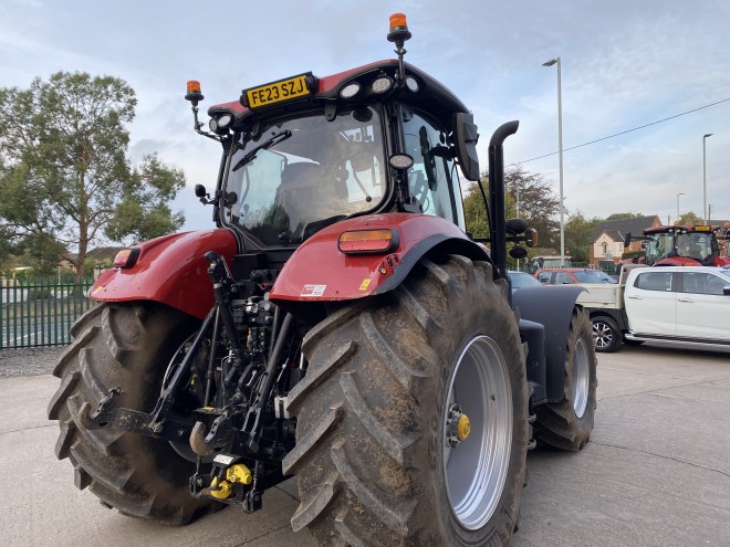 Case IH Puma 200 CVX Front Linkage Full Accuguide