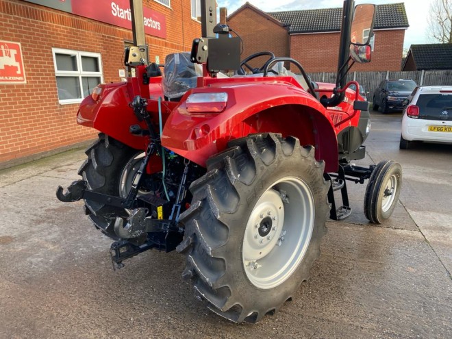 Case IH Farmall 55C 2WD Powershuttle ROPS