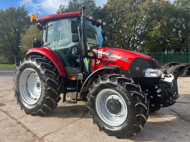 Case IH Farmall Powershuttle 95A Complete with Front Linkage