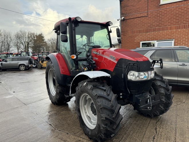 Case IH Farmall 100A PowerShuttle