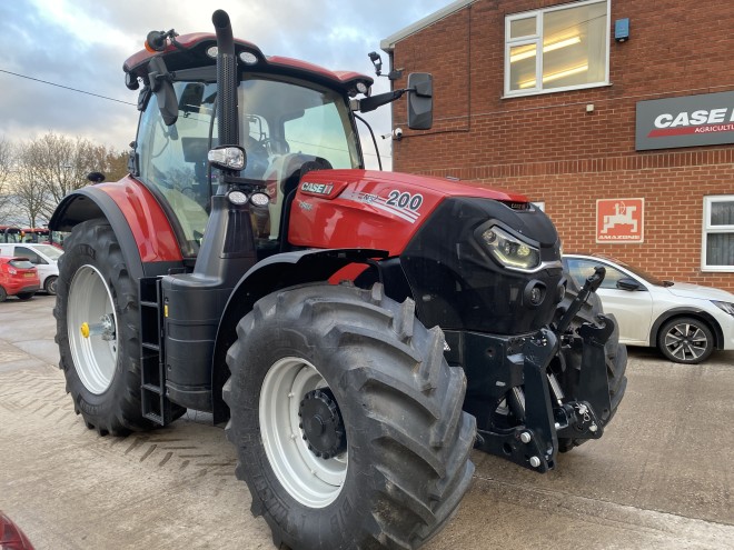 Case IH Puma 200 AFS Connect CVX Drive  Front Linkage, Full Accuguide