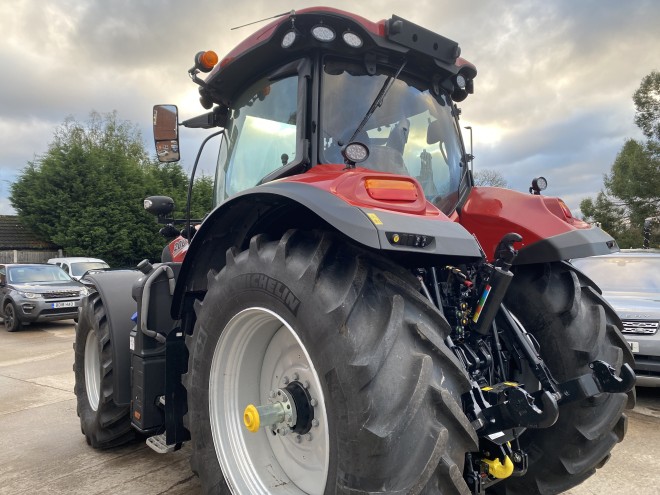 Case IH Puma 200 AFS Connect CVX Drive  Front Linkage, Full Accuguide