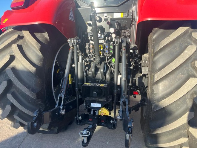 Case IH Puma 220 Powershift, Front linkage, Front pto, Dual motion seat