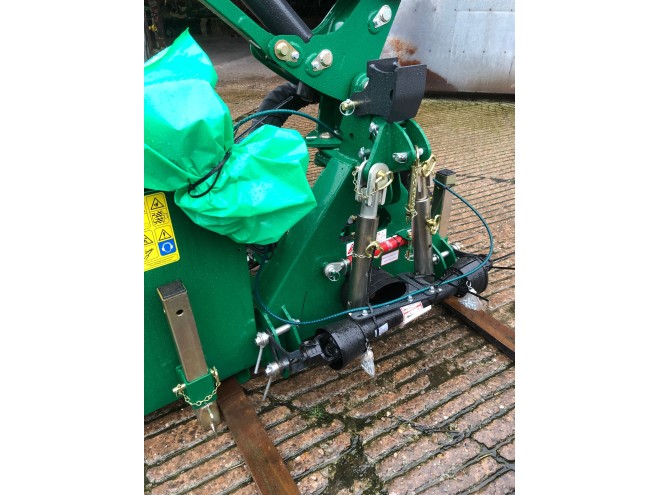 Spearhead Twiga T65 Classic comes with Mini Pilot Control Oil Cooler 1.5m Head Hydraulic Roller