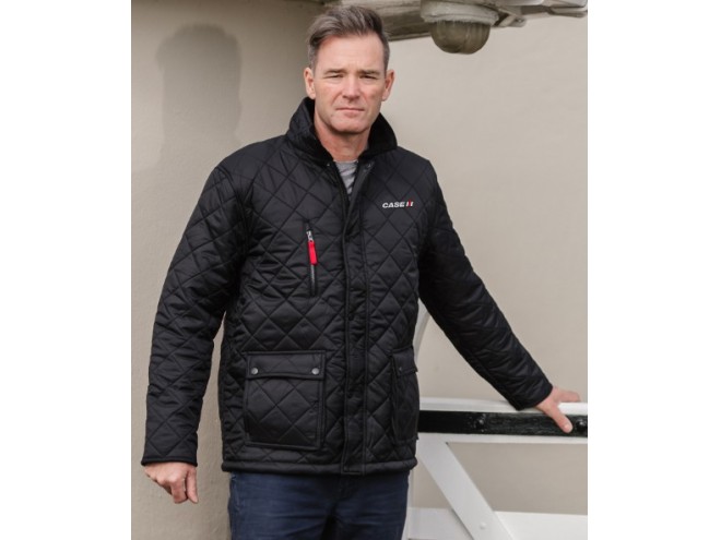 Case IH Cheltenham Gold Premium Jacket. OEM. Part No. CIH4007. Online shopping. Fast Delivery. collect instore. click & collect. Case Merchandise. Case IH clothing. Case IH Jacket. Case IH quilted jacket. workwear. Cheltenham Jacket. Startin Tractors.