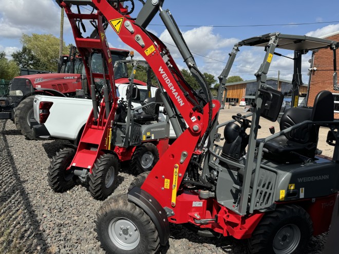 Weidemann 1140 C/W Bucket and Pallet forks