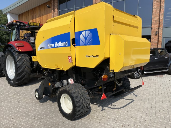 New Holland BR 7060 Super Feed II Round Baler 32000