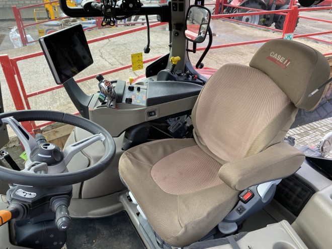 Case IH Puma 165 Multicontroller Full Powershift Front Linkage Accuguide Ready C/W MX Loader
