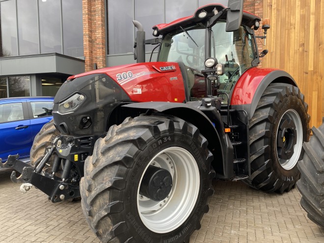 Case IH Optum 300 CVX 50 KPH C/W Front Linkage