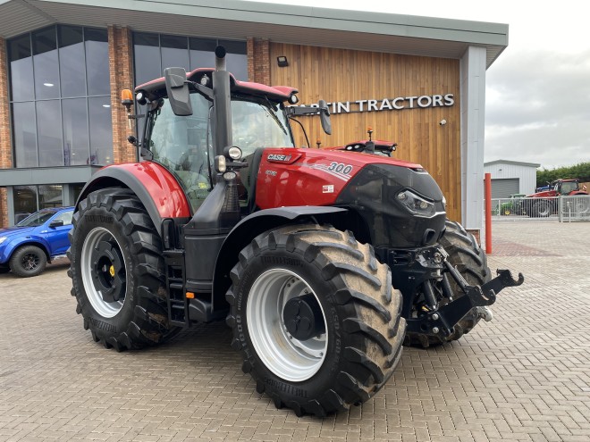 Case IH Optum 300 CVX 50 KPH C/W Front Linkage