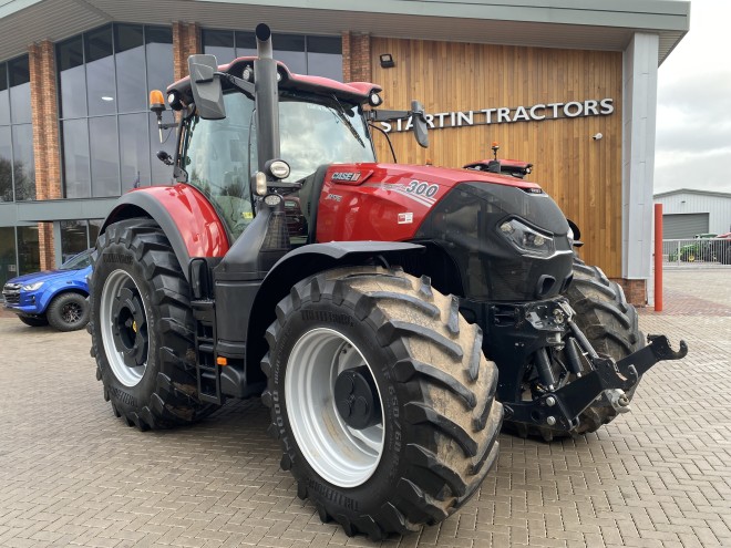 Case IH Optum 300 CVX 50 KPH C/W Front Linkage