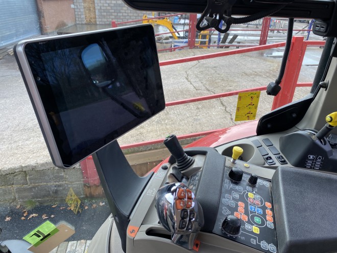 Case IH Puma 165 Multicontroller Full Powershift Front Linkage Accuguide Ready C/W MX Loader