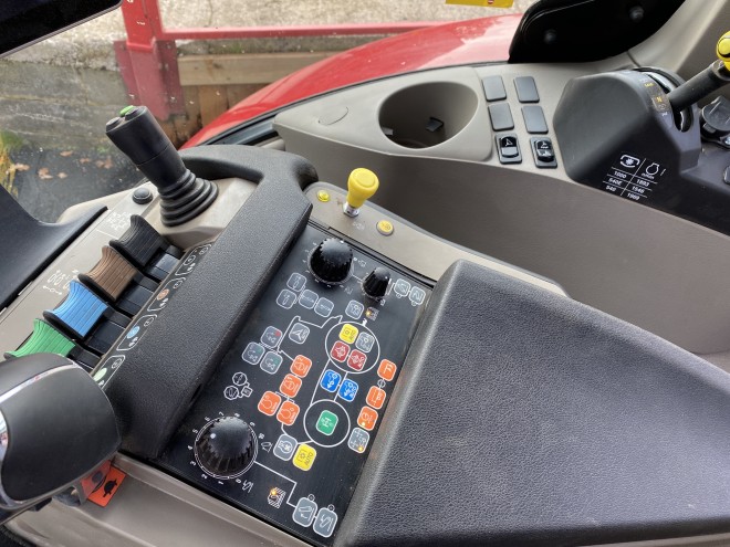 Case IH Puma 165 Multicontroller Full Powershift Front Linkage Accuguide Ready C/W MX Loader