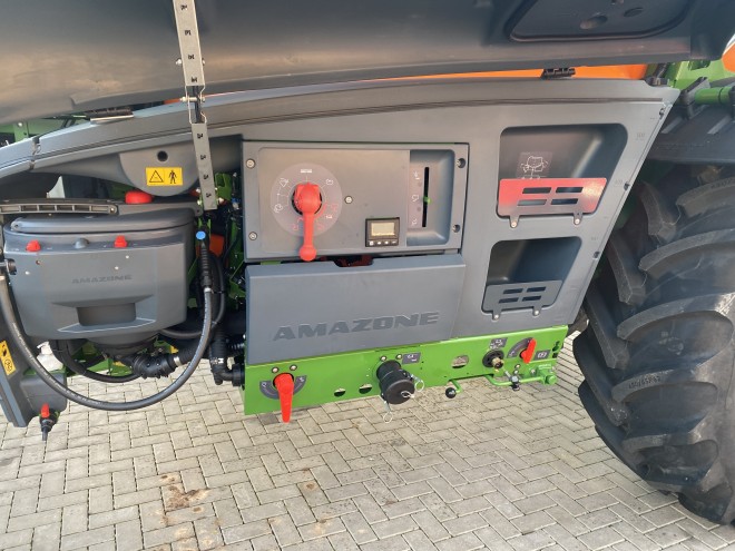 Amazone UX 5201 36M Trailed Sprayer Super L 3 boom Hydraulic pump Contour control Swing Stop