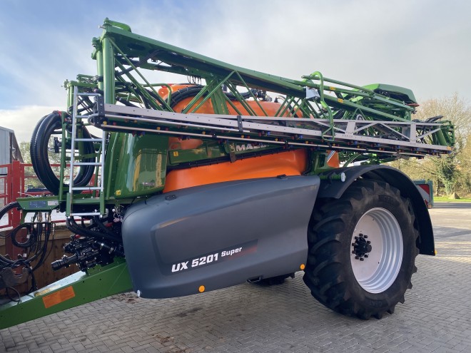 Amazone UX 5201 36M Trailed Sprayer Super L 3 boom Hydraulic pump Contour control Swing Stop