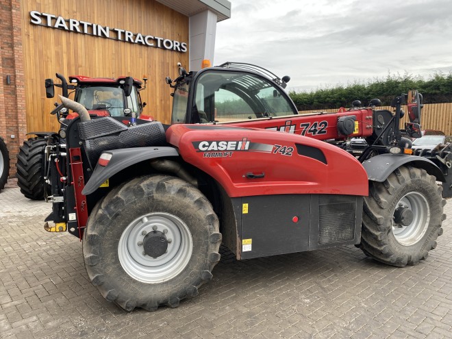 Case IH Farmlift 742 C/W Qfit headstock, Pick up hitch