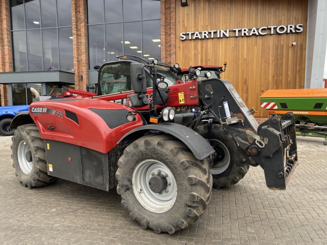 Case IH Farmlift 742 C/W Qfit headstock, Pick up hitch