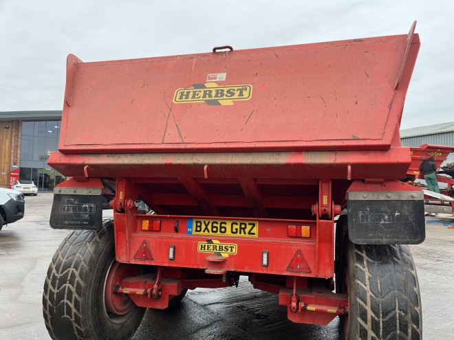 Herbst 14T hi side dump trailer with sprung drawbar
