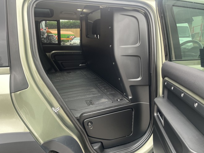 LandRover Defender 110 3.0 D250 Hard Top SE Auto Commercial with 3rd jump seat