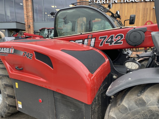 Case IH Farmlift 742 C/W Qfit headstock, Pick up hitch