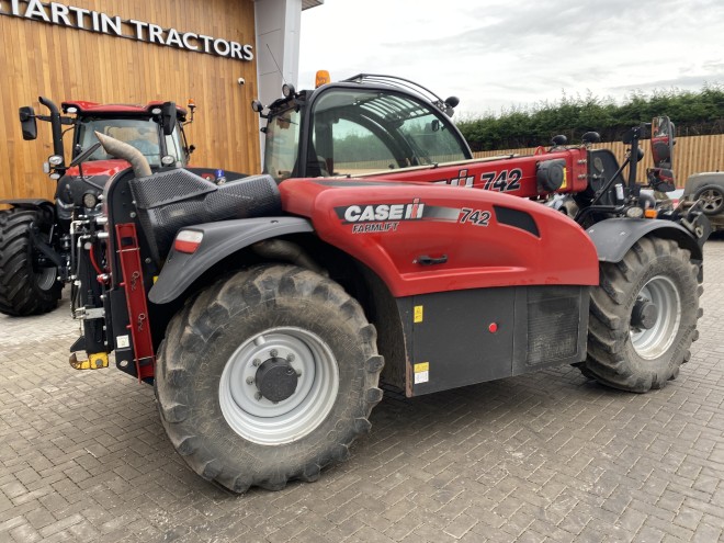 Case IH Farmlift 742 C/W Qfit headstock, Pick up hitch